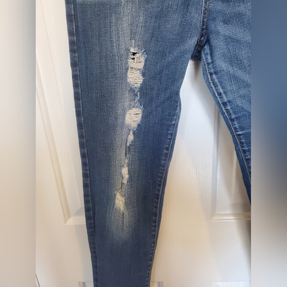 Flying Monkey Low Rise Skinny Jeans - Picture 2 of 12